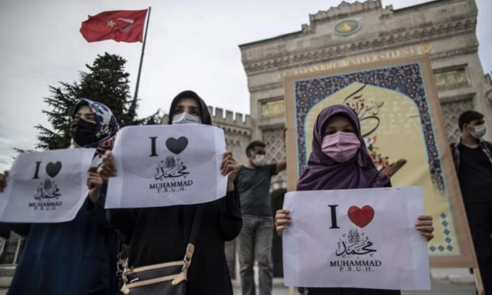 Κωνσταντινούπολη: Διαμαρτυρία και απειλές κατά του Charlie Hebdo